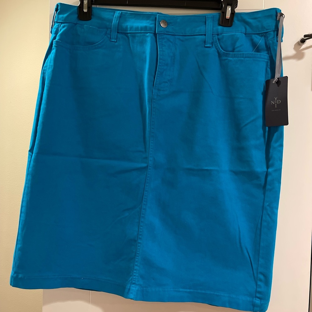 NWT NYDJ Teal Skirt, Size 18